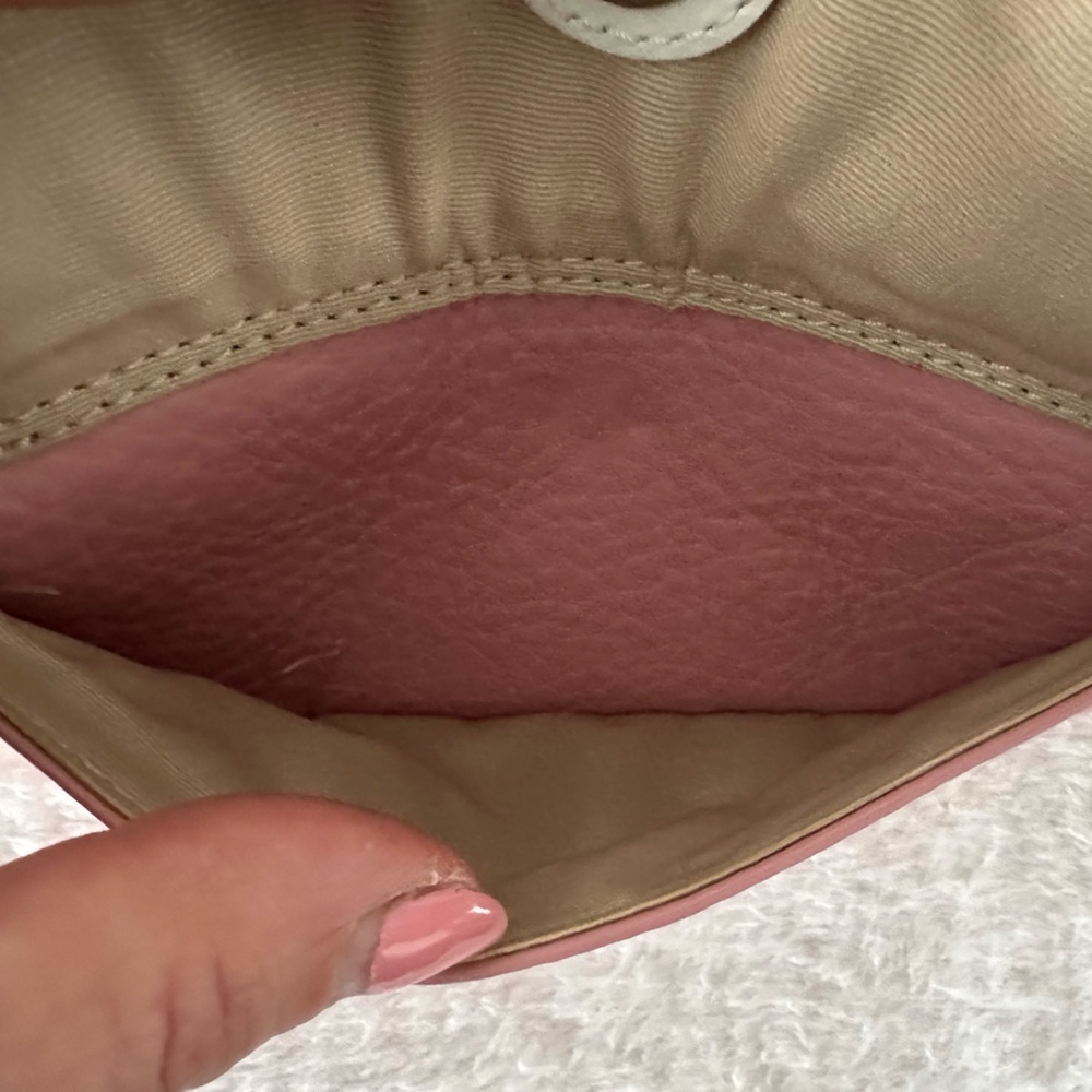 Vintage Coach Pink Leather Wristlet - Picture 5 of 6
